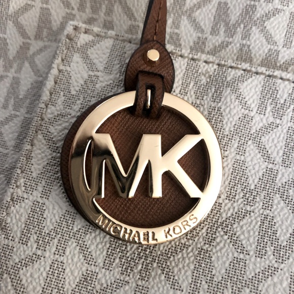 Michael Kors Authentic Bag - Picture 3 of 12